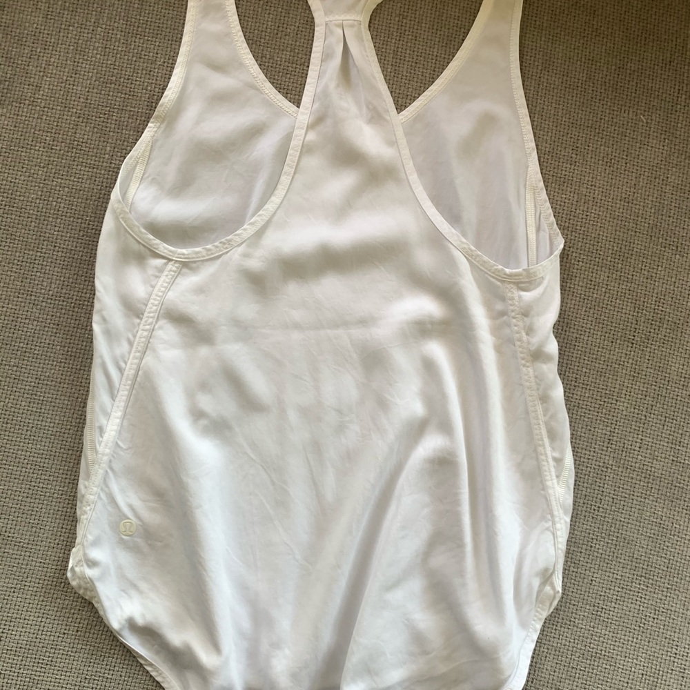 Lululemon white top